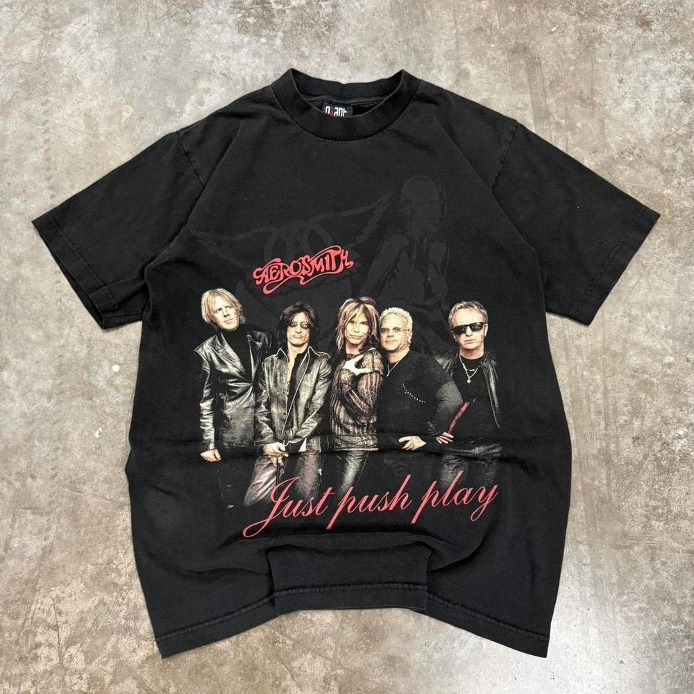 Vintage Y2K 2001 Aerosmith "Just Push Play" Tour Tee Size M